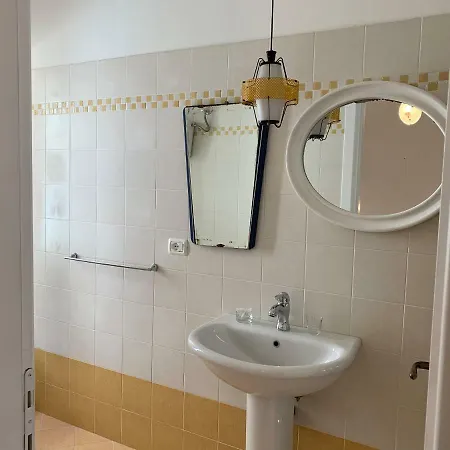 Πανσιόν En La Corte Ασίζη